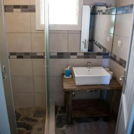 With Infinity Pool And Exceptional Sea View *