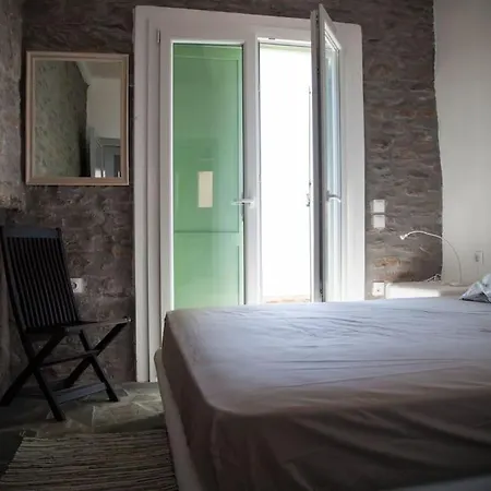 With Infinity Pool And Exceptional Sea View *