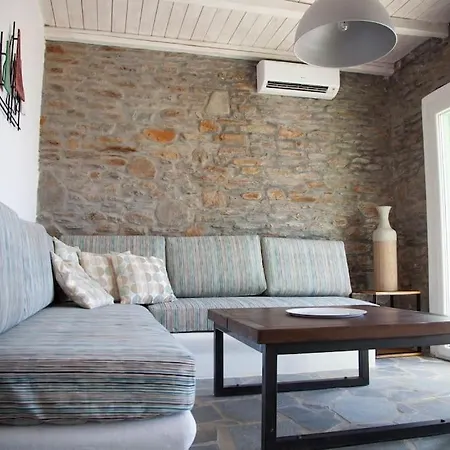 Vakantiehuis With Infinity Pool And Exceptional Sea View