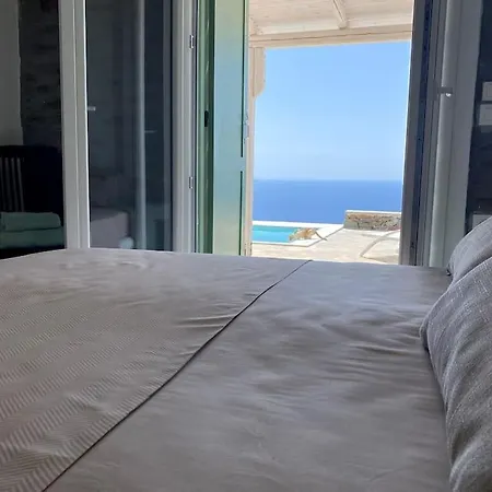 With Infinity Pool And Exceptional Sea View 펜션