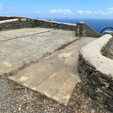 With Infinity Pool And Exceptional Sea View 펜션