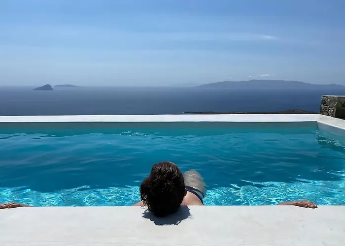 With Infinity Pool And Exceptional Sea View * Kithnos