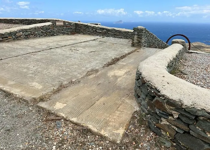 With Infinity Pool And Exceptional Sea View Casa de Férias