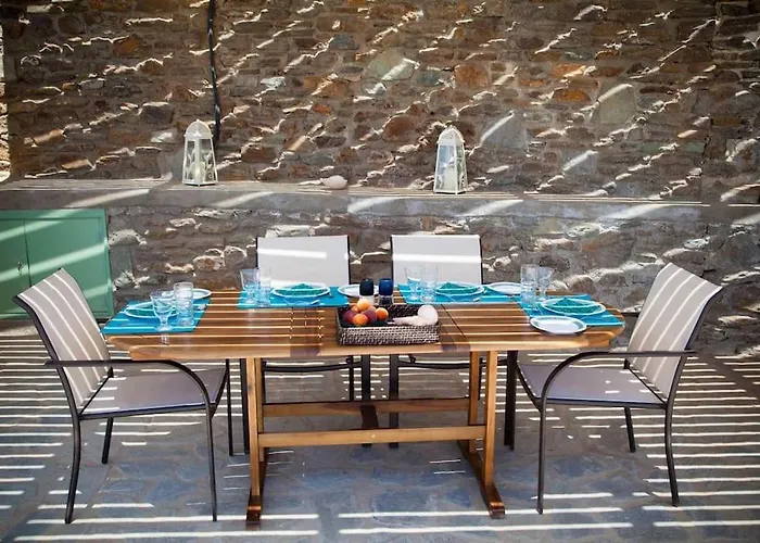 With Infinity Pool And Exceptional Sea View * Kithnos